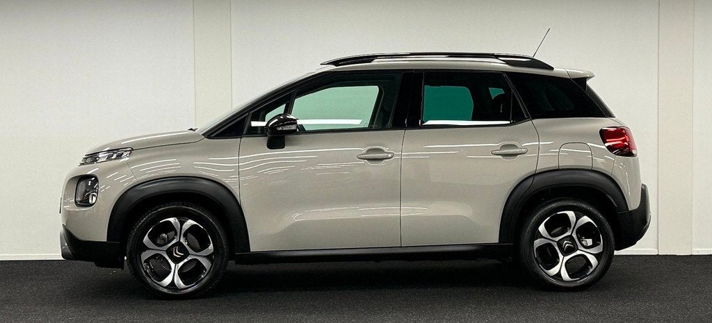 Citroen C3 Aircross 1.2 PureTech S&S Shine*Automaat*Navi*Car, Auto's, Gebruikt, Zwart, 1199 cc, Bedrijf