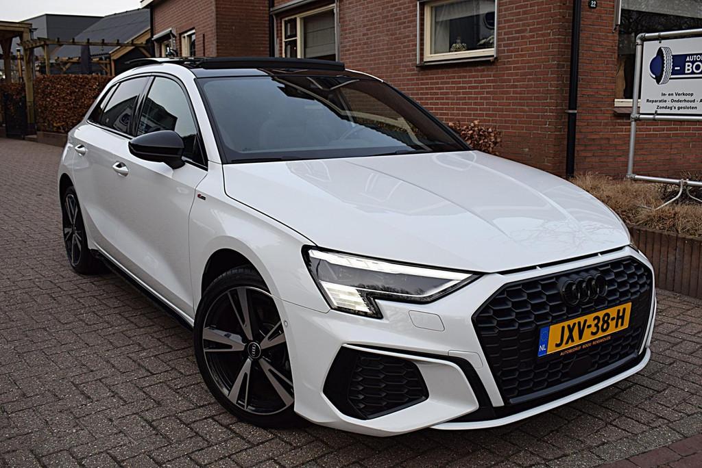 Audi A3 Sportback TFSI e S-LINE/204PK/ AUTOM/ADAP CRUISE/PAN, Gebruikt, 4 cilinders, Wit, Plug-in hybride