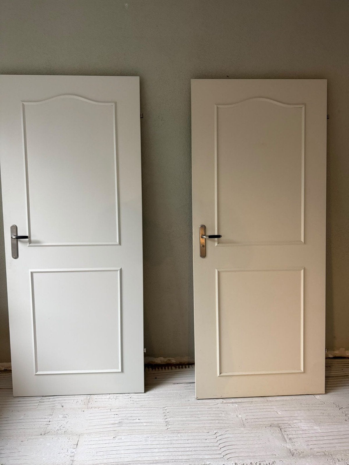 7 Opdekdeuren 83 cm inclusief hang- en sluitwerk 75 euro, Ophalen of Verzenden, Gebruikt, Binnendeur, 200 tot 215 cm
