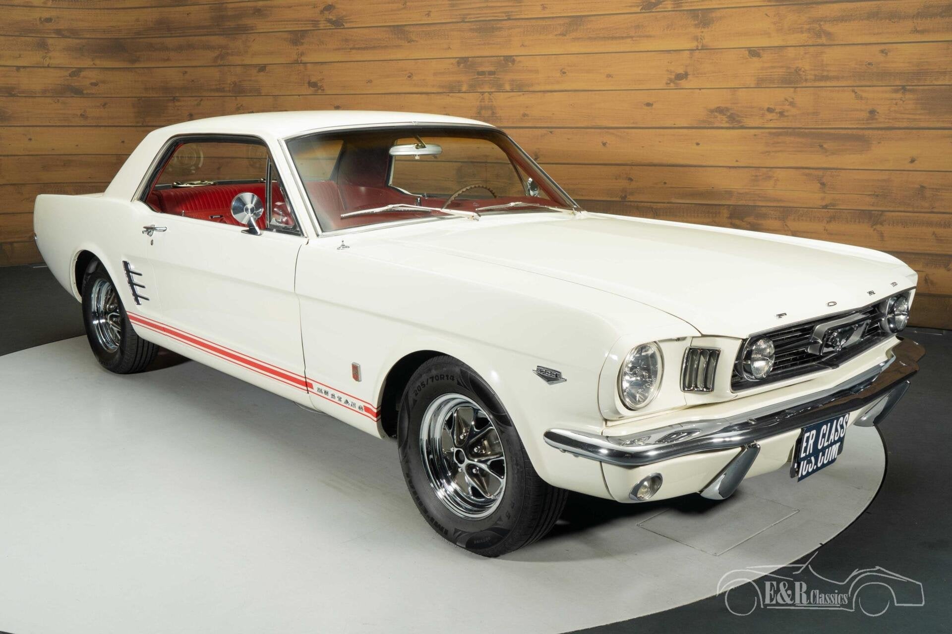 Ford Mustang Coupe | 1966, Auto's, Achterwielaandrijving, Overige carrosserieën, 4 stoelen, Wit