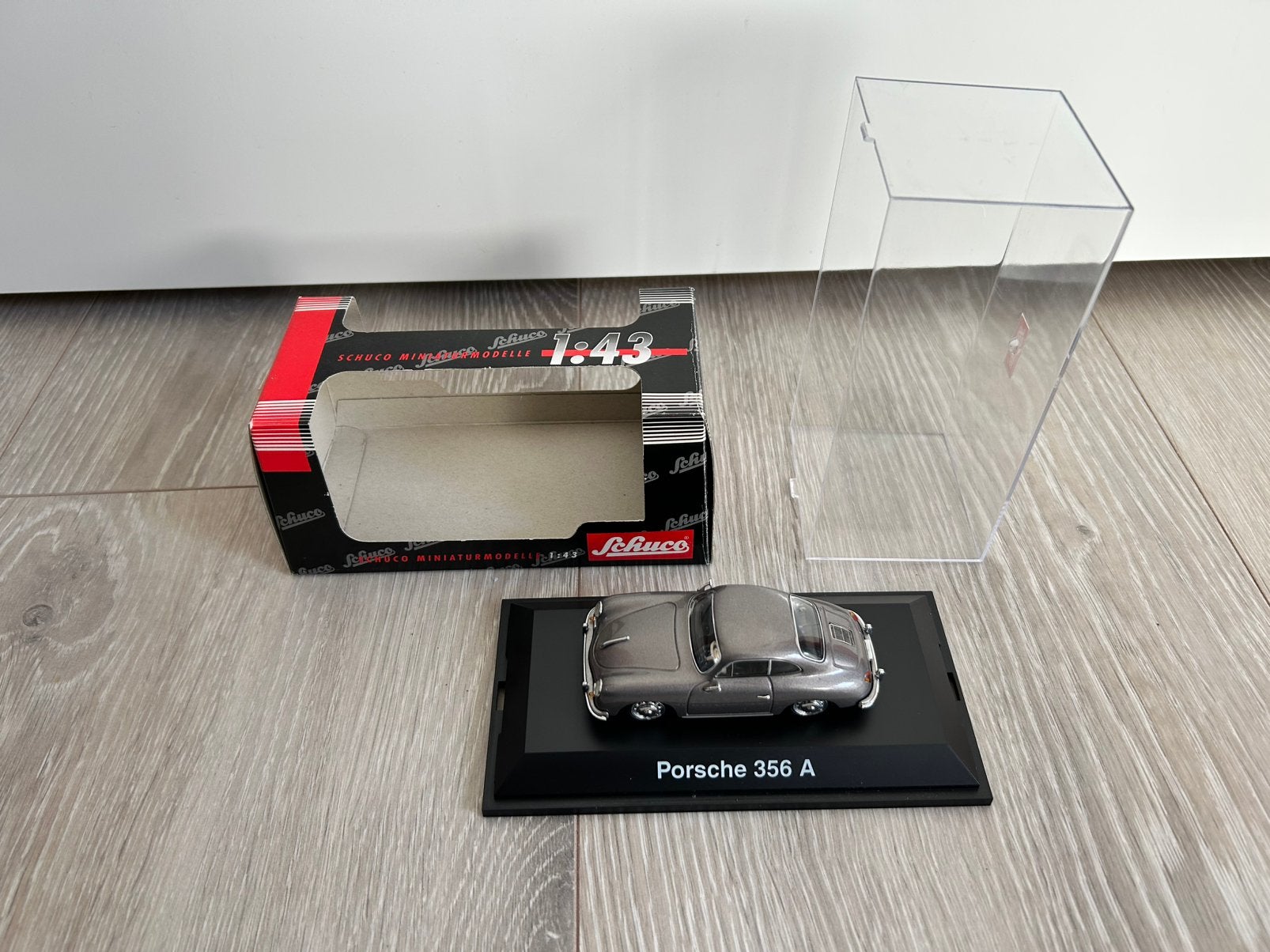 1:43 Schuco Porsche 356 A Coupe Grijs In doos, Ophalen of Verzenden, Zo goed als nieuw, Auto, Schuco