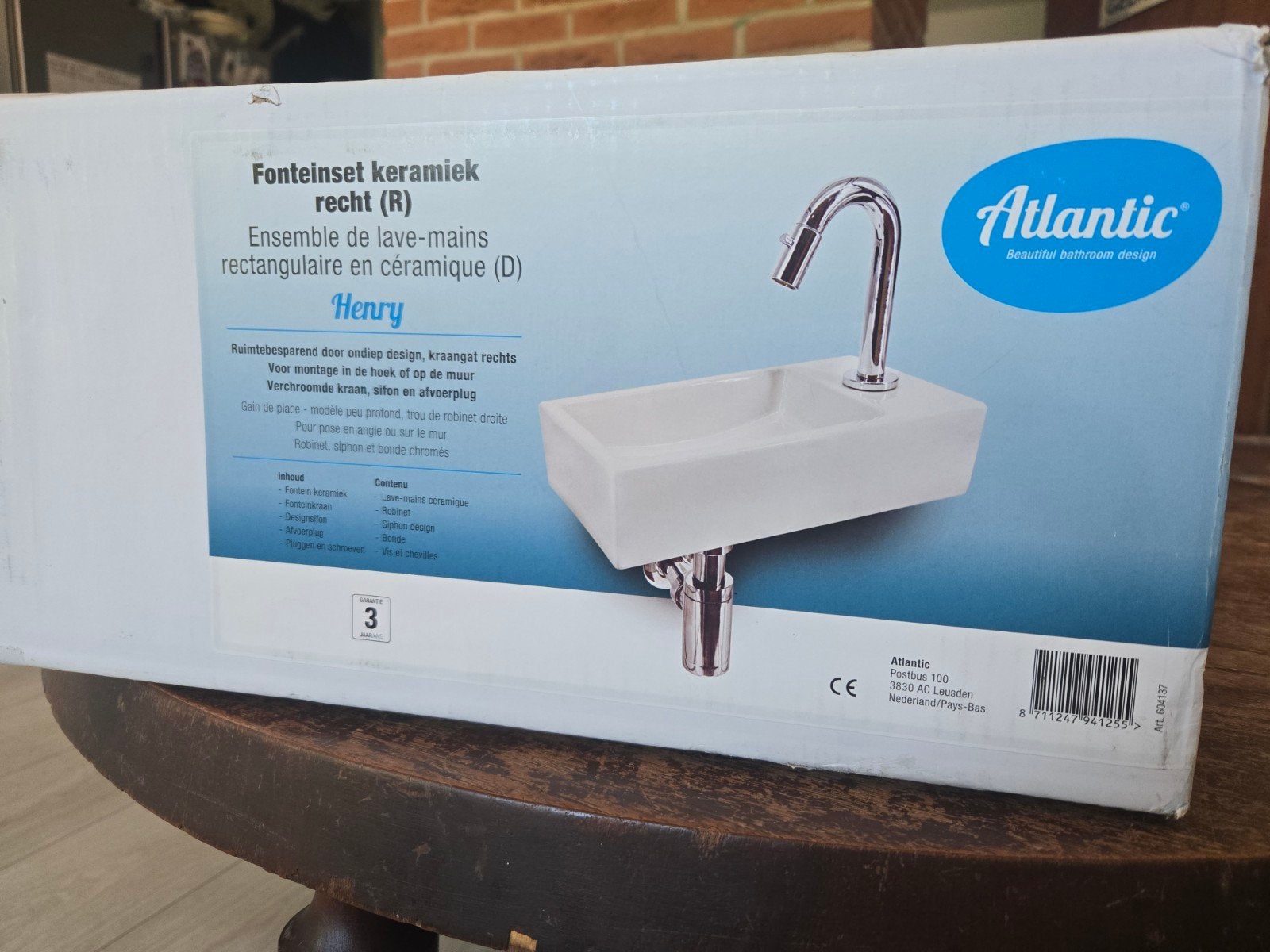 Nieuw in doos: Keramiek Fonteinset - Wastafel met kraan, Doe-het-zelf en Verbouw, Sanitair, Ophalen, Nieuw, Wastafel