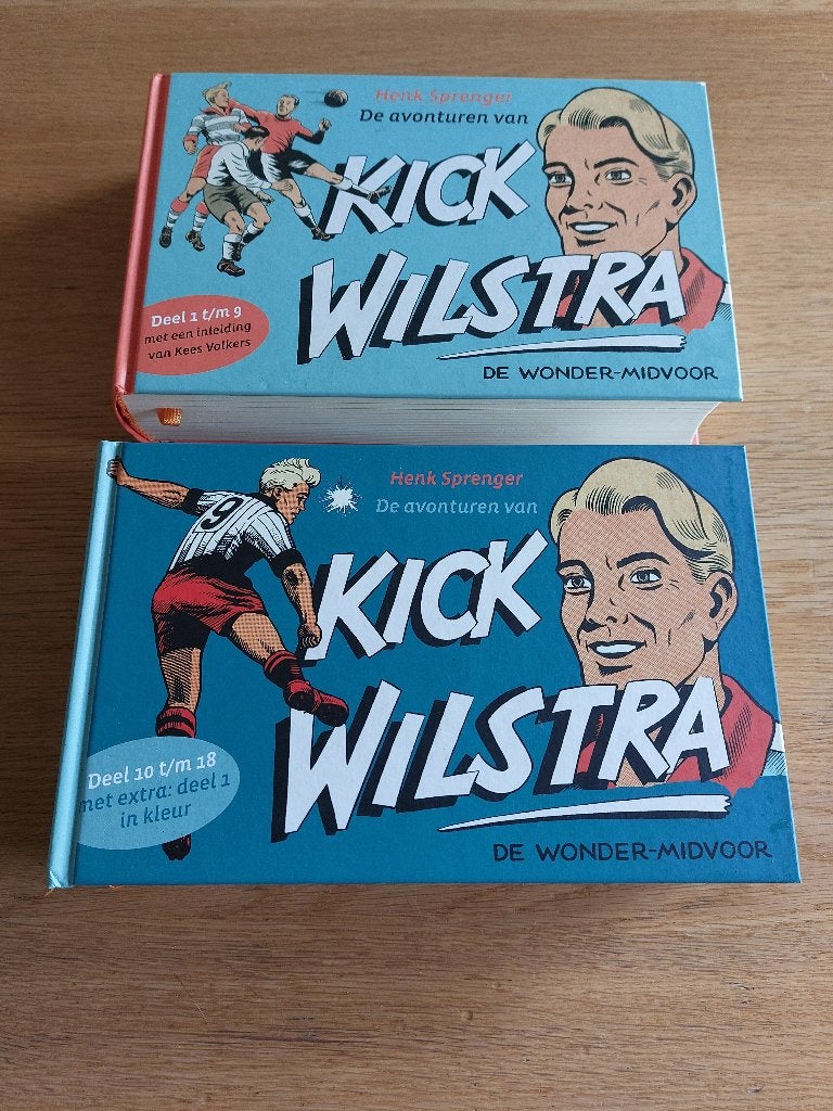Kick Wilstra. Alle 18 boekjes. Heruitgave in 2 hardcovers, Boeken, Complete serie of reeks, Ophalen of Verzenden, Zo goed als nieuw