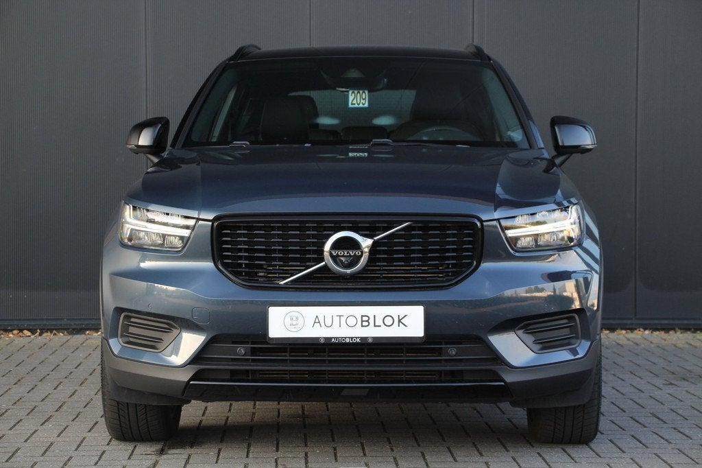 Volvo XC40 1.5 T4 Recharge R-Design | Stoelverwarming | 360C, Auto's, Volvo, Zwart, Blauw, Bedrijf, Hybride Elektrisch/Benzine