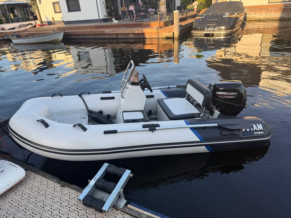 Yam 310  TAf rubberboot bijna nieuwe Mercury 9.9pk 4-takt, Watersport en Boten, Rubberboten, Zo goed als nieuw, Yam, Inclusief motor