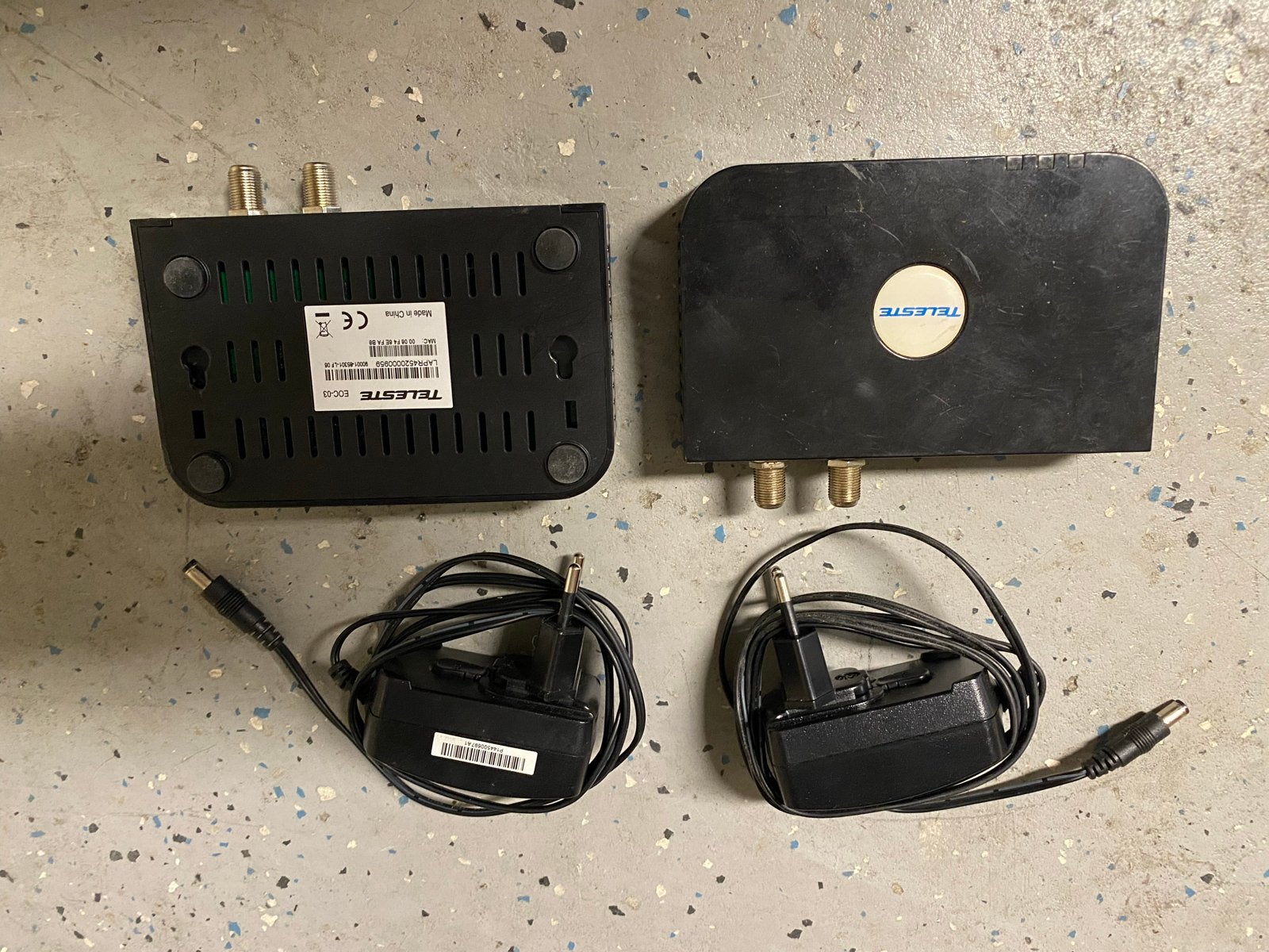 Teleste Optische Ontvanger (2 stuks) met voeding, Ophalen, Gebruikt, Decoder