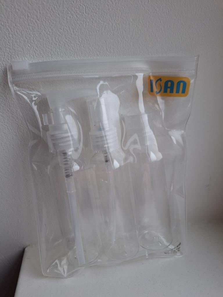 Tasje met reis flesjes voor shampoo, Ophalen of Verzenden, Nieuw