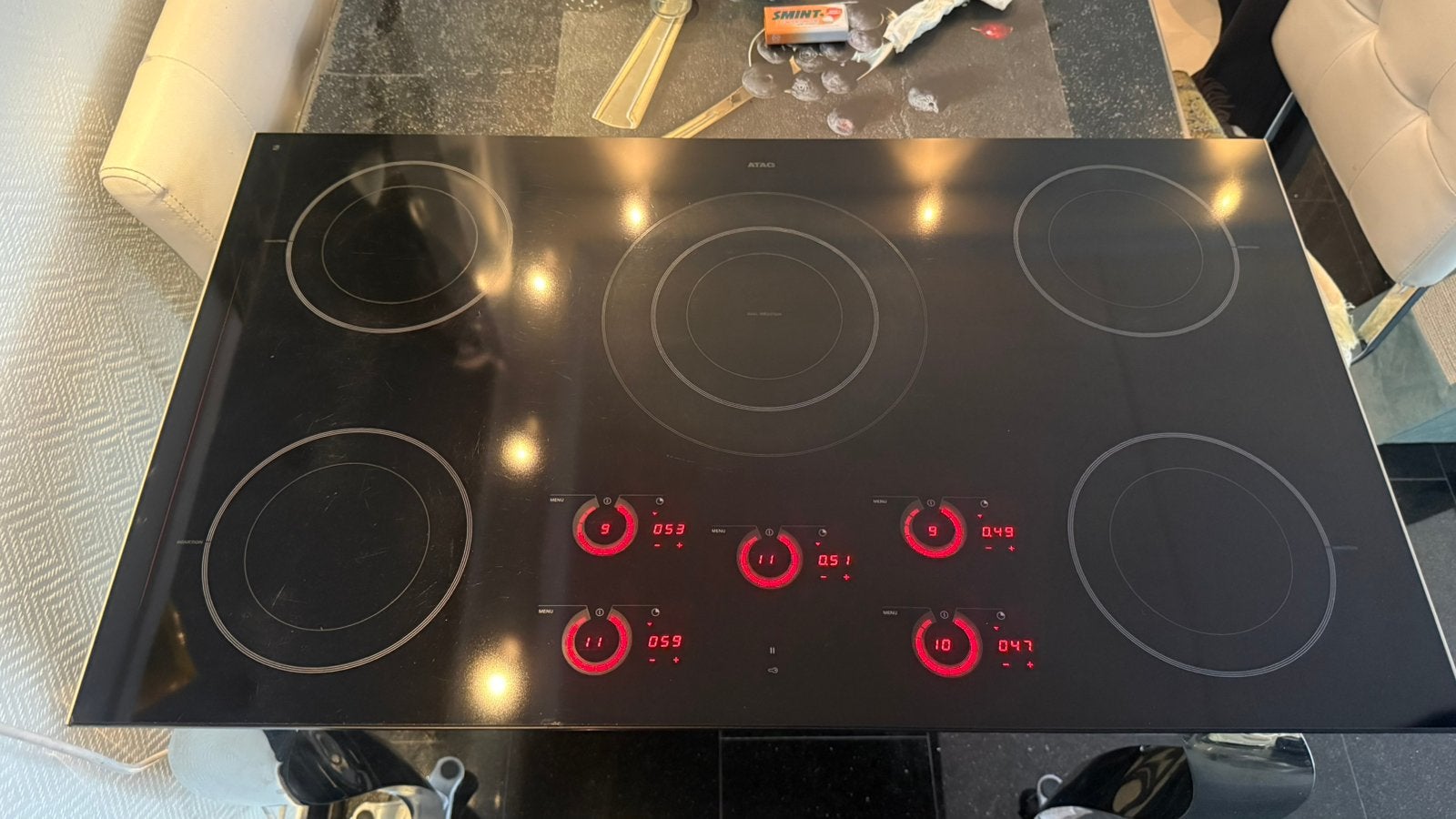 Atag inductie kookplaat 90 cm in goede staat, Witgoed en Apparatuur, Kookplaten, Ophalen, Gebruikt, Inbouw, Inductie