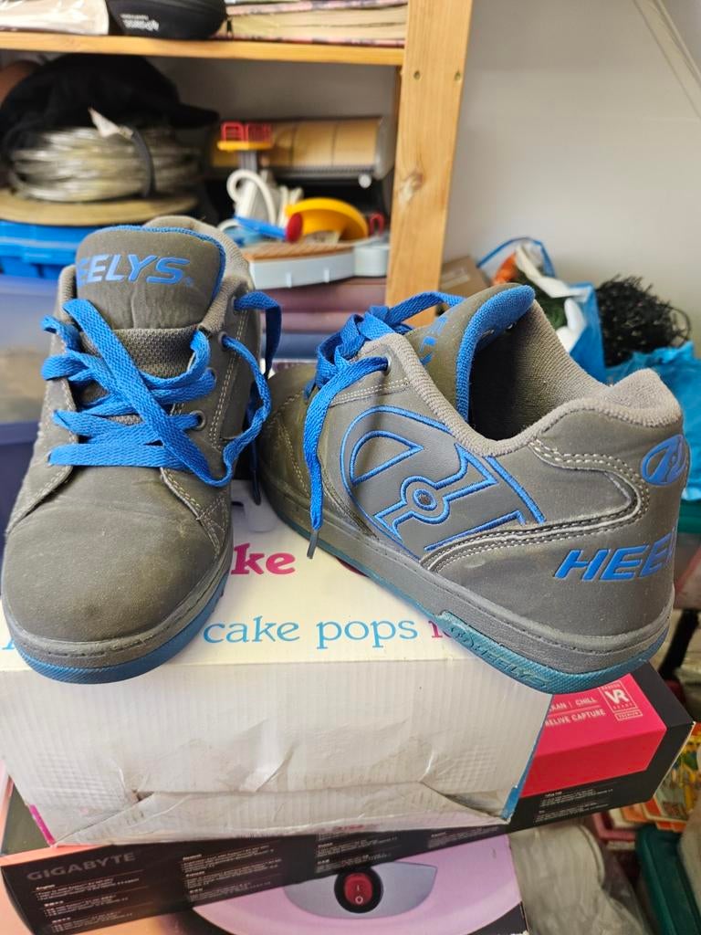 Heelys rolschoenen - Maat 36.5, Sport en Fitness, Skeelers, Overige merken, Gebruikt, Kinderen, Overige typen