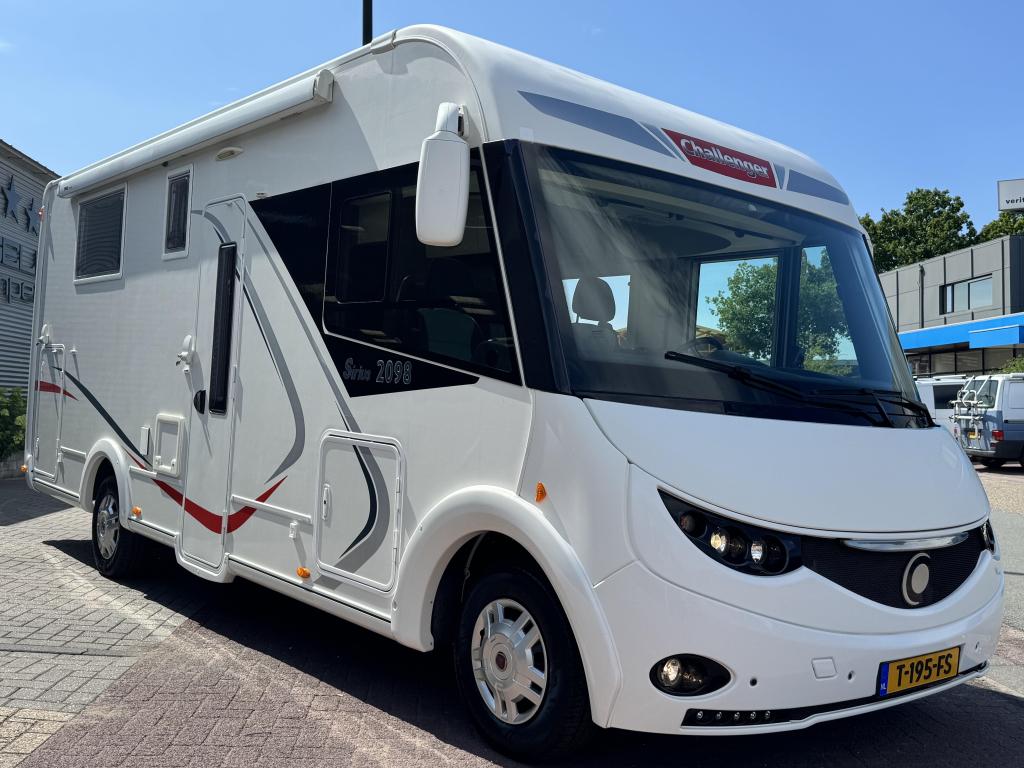 Challenger Sirius 2098 Queensbed-Hefbed-2X Airco, Caravans en Kamperen, Integraal, Bedrijf, Challenger, Overige merken