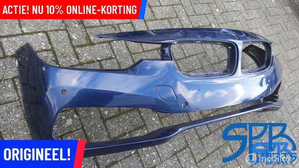 Voorbumper BMW 3-SERIE F30 F31 LCI 2015-2018 PDC 51117397622, Gebruikt, Voor, Ophalen of Verzenden, Bumper