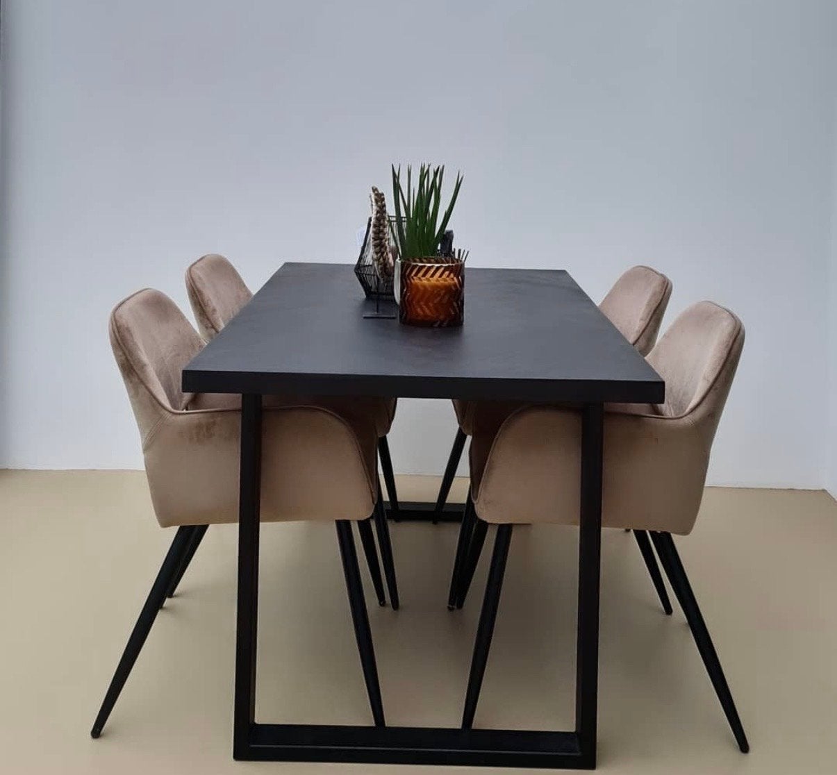 Zwarte visgraat eettafel, Ophalen, Gebruikt, 50 tot 100 cm, Vier personen