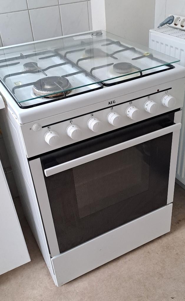 Fornuis met oven, Ophalen, Gebruikt, 4 kookzones, Gas