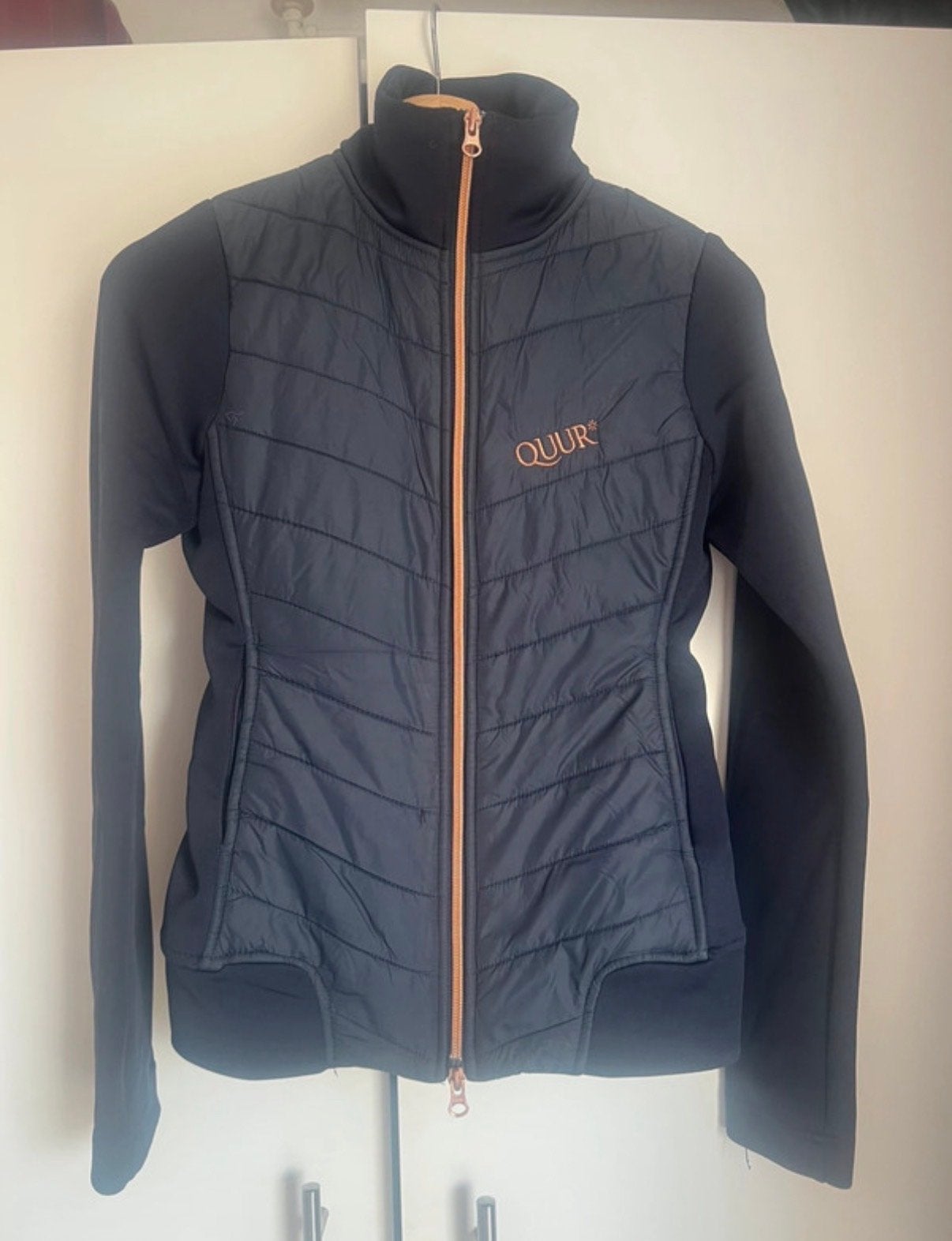 Quur donkerblauw jasje, Dieren en Toebehoren, Ophalen of Verzenden, Zo goed als nieuw, Dressuur, Bovenkleding