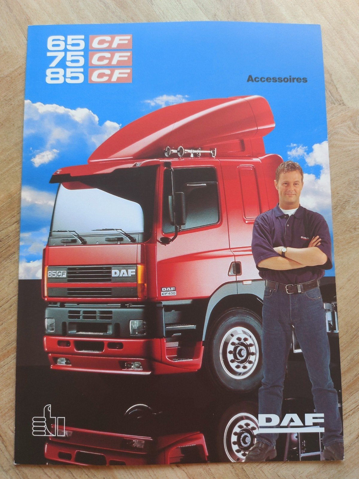 Daf CF accessoires vrachtwagen folder, Ophalen of Verzenden, Zo goed als nieuw, Overige merken