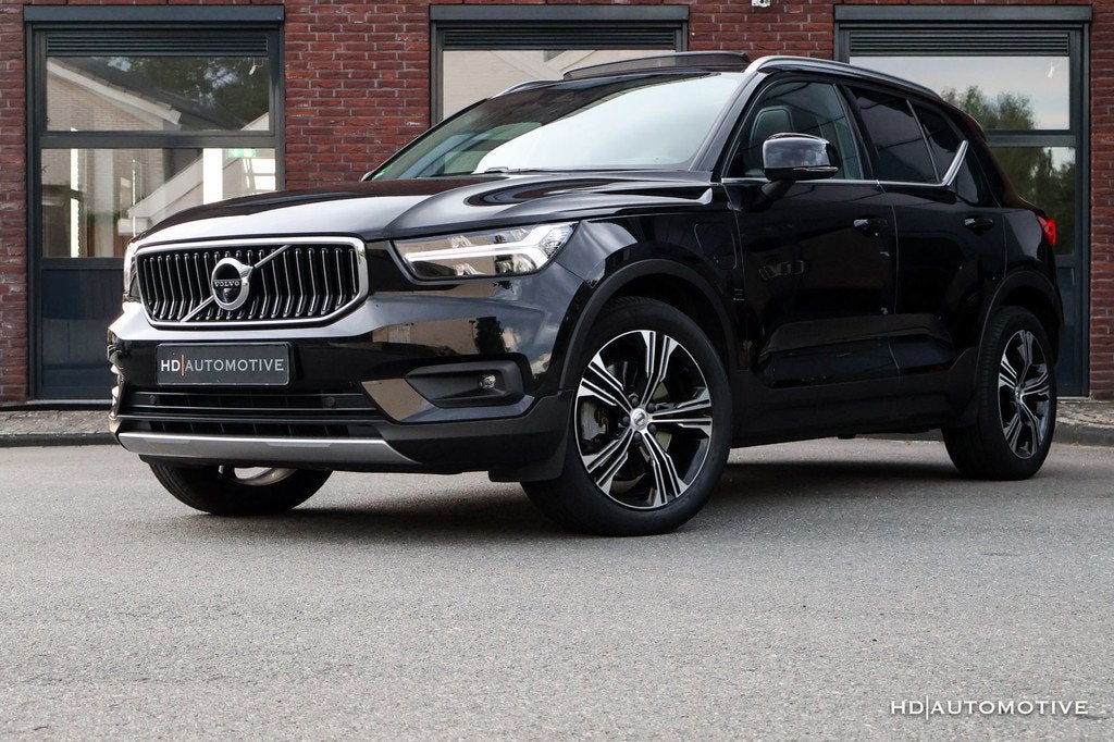 Volvo XC40 1.5 T5 Recharge Inscription PANO LEDER TREKHAAK