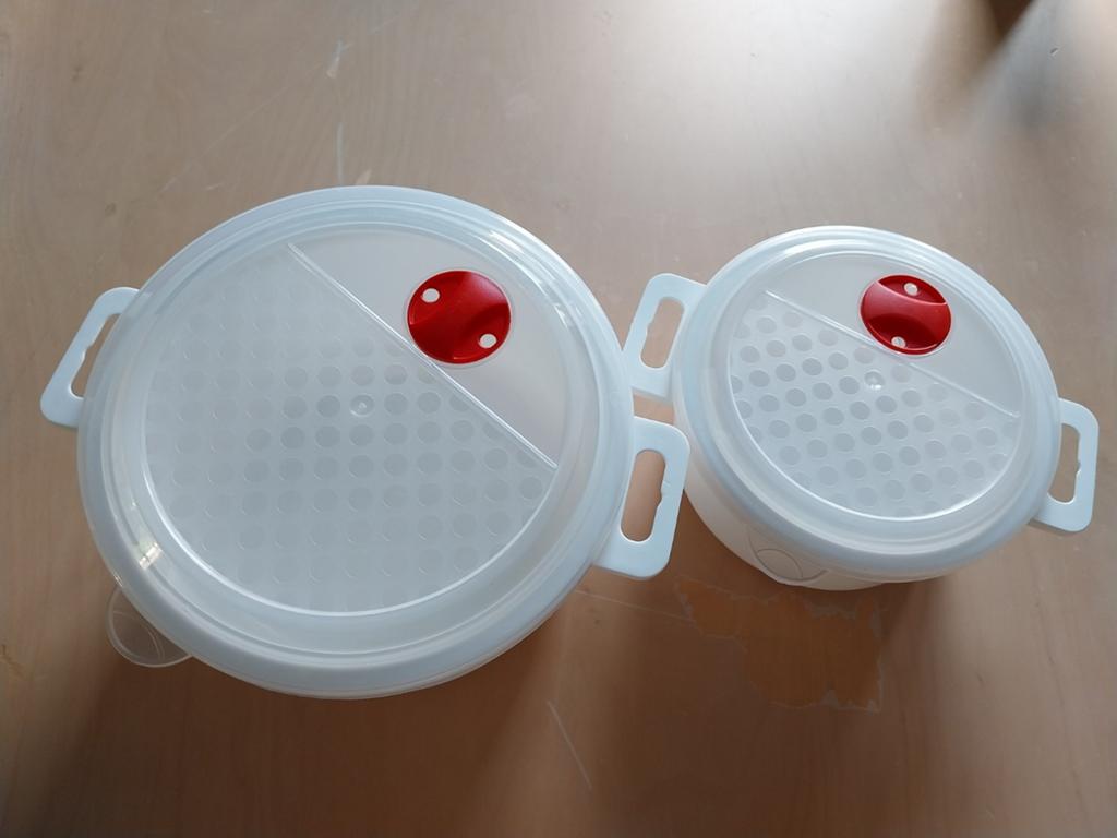 Set van 2 magnetron bakjes - 17 en 13,5 cm, Kunststof, Ophalen of Verzenden, Wit, Overige merken