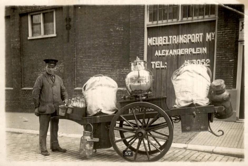 Vervoer- Beroepen-foto-J-532  Den Haag  Melkboer, Verzenden, 1980 tot heden, Foto, Nieuw