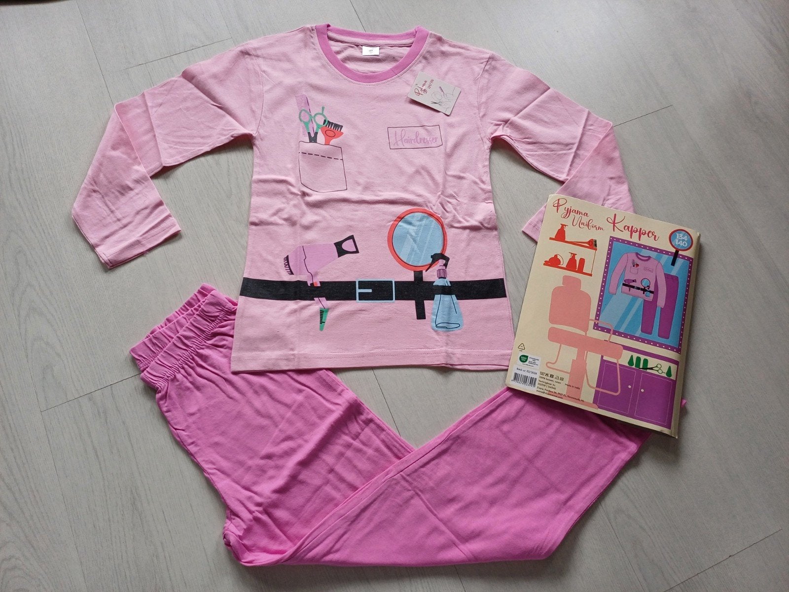 Roze pyama kapper maat 134 140, Nacht- of Onderkleding, Nieuw, Geen merk, Verzenden