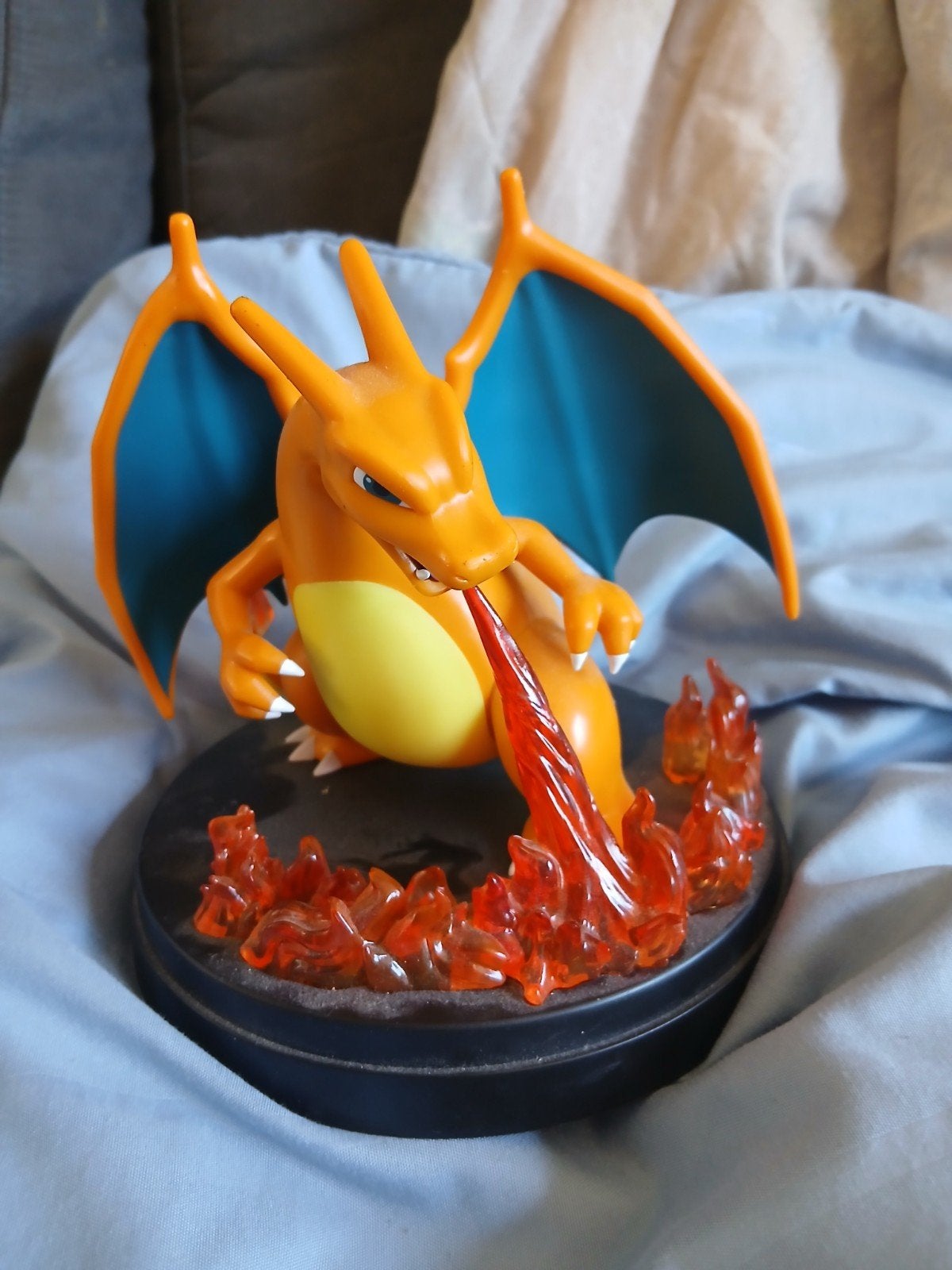 Charizard ex display-figuur & kaarthouder Pokémon TCG, Ophalen of Verzenden, Zo goed als nieuw
