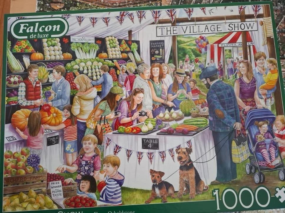 Falcon de Luxe Puzzel - The Village Show 1000 stukjes, Kinderen en Baby's, Speelgoed | Kinderpuzzels, Ophalen of Verzenden, Meer dan 50 stukjes