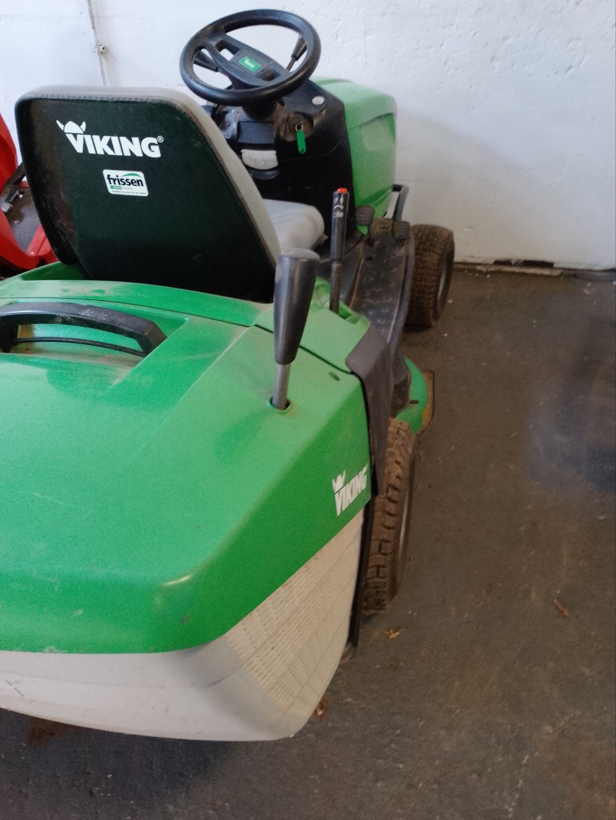 Viking MT 5097 Zitmaaier - Krachtig en Comfortabel, Tuin en Terras, Grasmaaiers, Gebruikt, Ophalen of Verzenden, Opvangbak, Benzine-grasmaaier