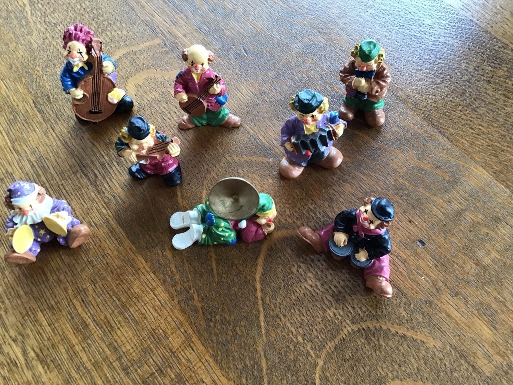 Set van 7 clown beeldjes met muziekinstrumenten, Verzamelen, Ophalen of Verzenden, Zo goed als nieuw, Mens
