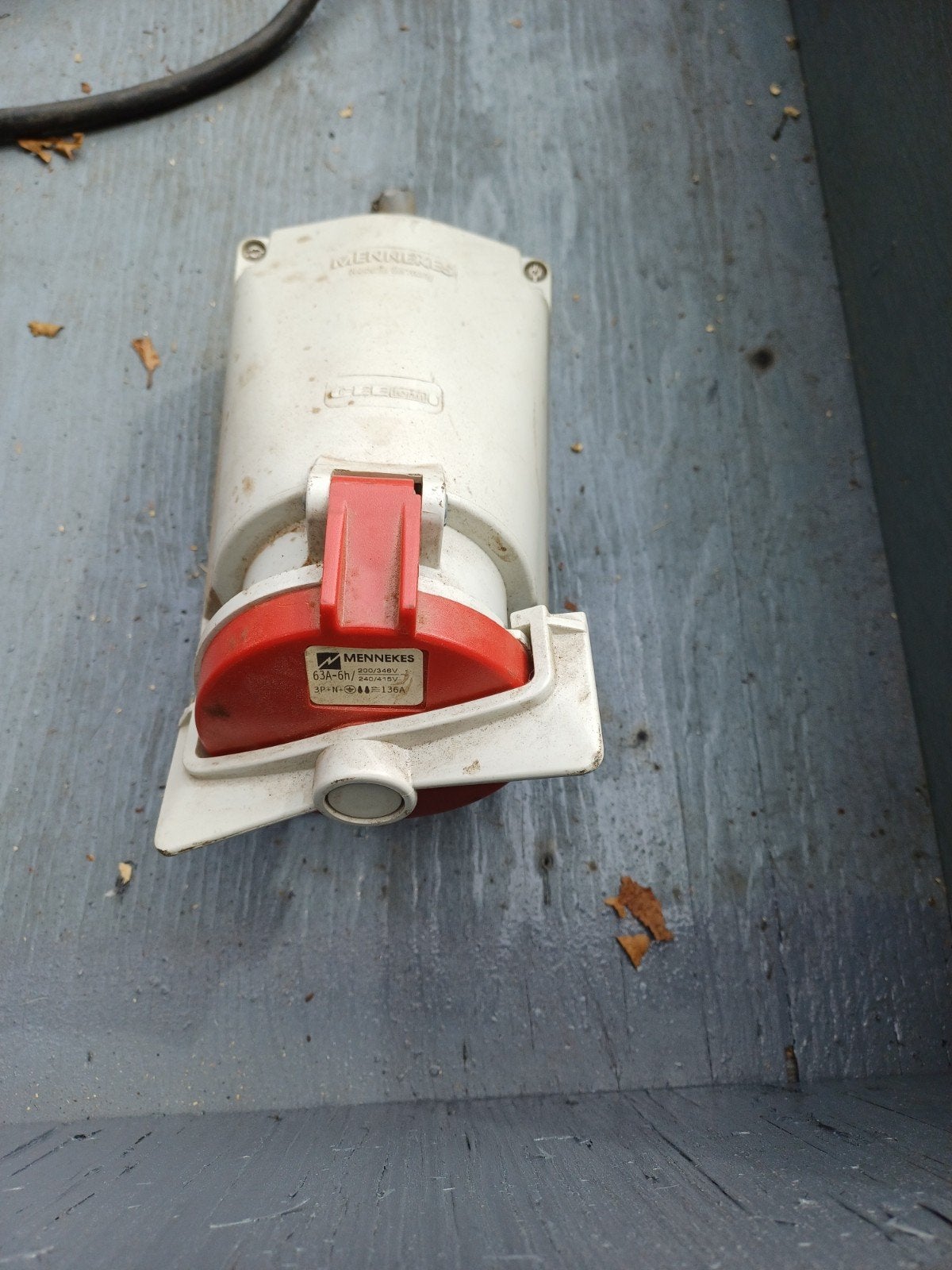 Mennekes CEE Stekkerdoos 63A 415V 3P+N+Aarde, Ophalen of Verzenden, Gebruikt, Stekkerdoos