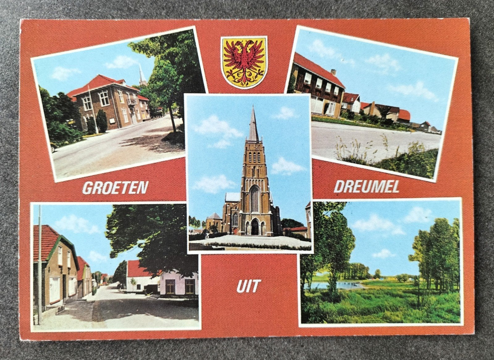 Groeten uit Dreumel (o.a. Gemeentehuis,  Sint Barbarakerk), Ophalen of Verzenden, 1960 tot 1980, Ongelopen, Gelderland