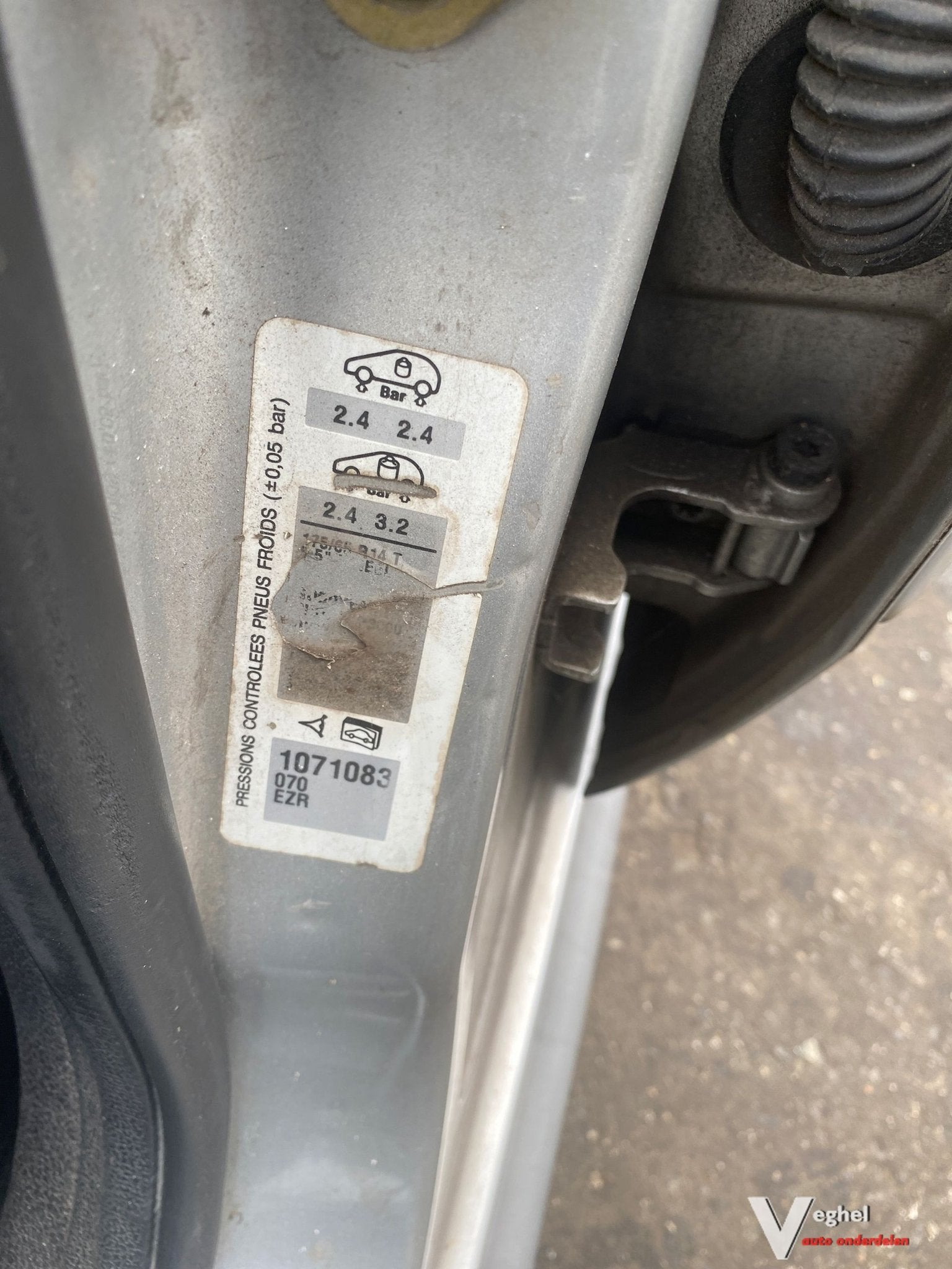 Peugeot 206 SW 2006 2500181  Voorscherm rechts