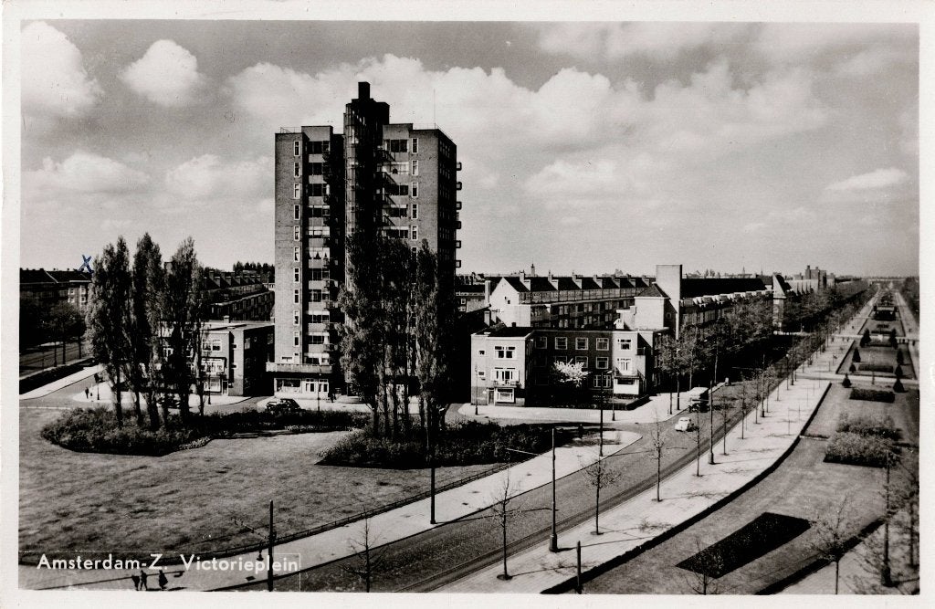 Amsterdam – Victorieplein. Gelopen Zierikzee 1950 Tekst., Ophalen of Verzenden, 1940 tot 1960, Gelopen, Noord-Holland
