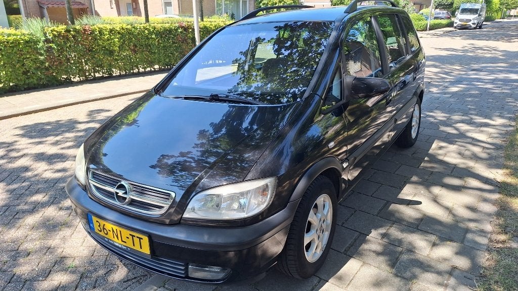 Opel Zafira 1.8 16V 2003 Zwart, Auto's, Opel, Particulier, Zafira, Airbags, Dakrails, Trekhaak, Benzine, Euro 4, D, MPV, Handgeschakeld