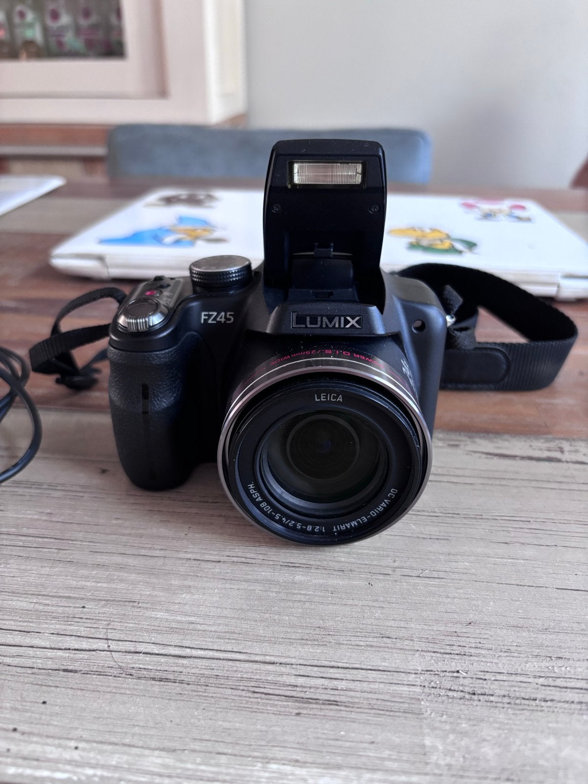 Panasonic Lumix DMC-FZ45 Bridgecamera - Zo goed als nieuw, Ingebouwde flitser, Panasonic, Ophalen of Verzenden, Zo goed als nieuw