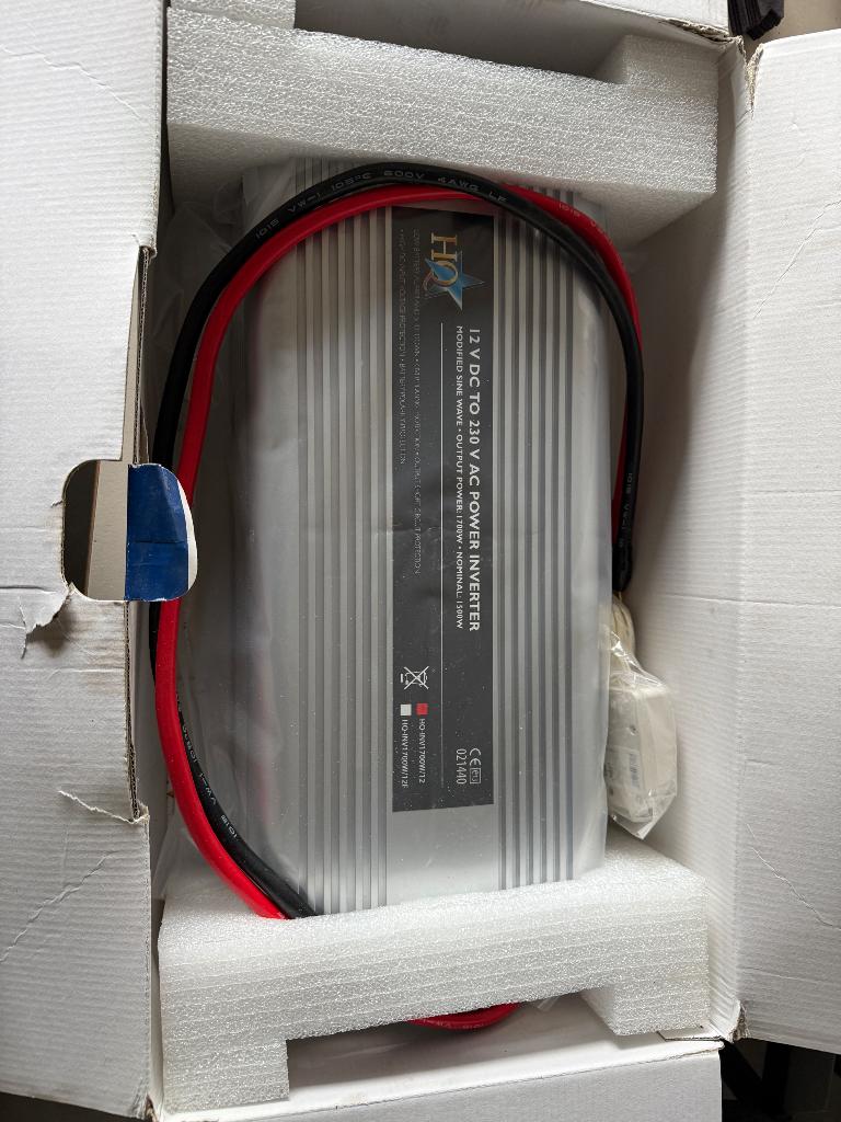 HQ power inverter 1700w 12v /230v, Ophalen of Verzenden, Zo goed als nieuw