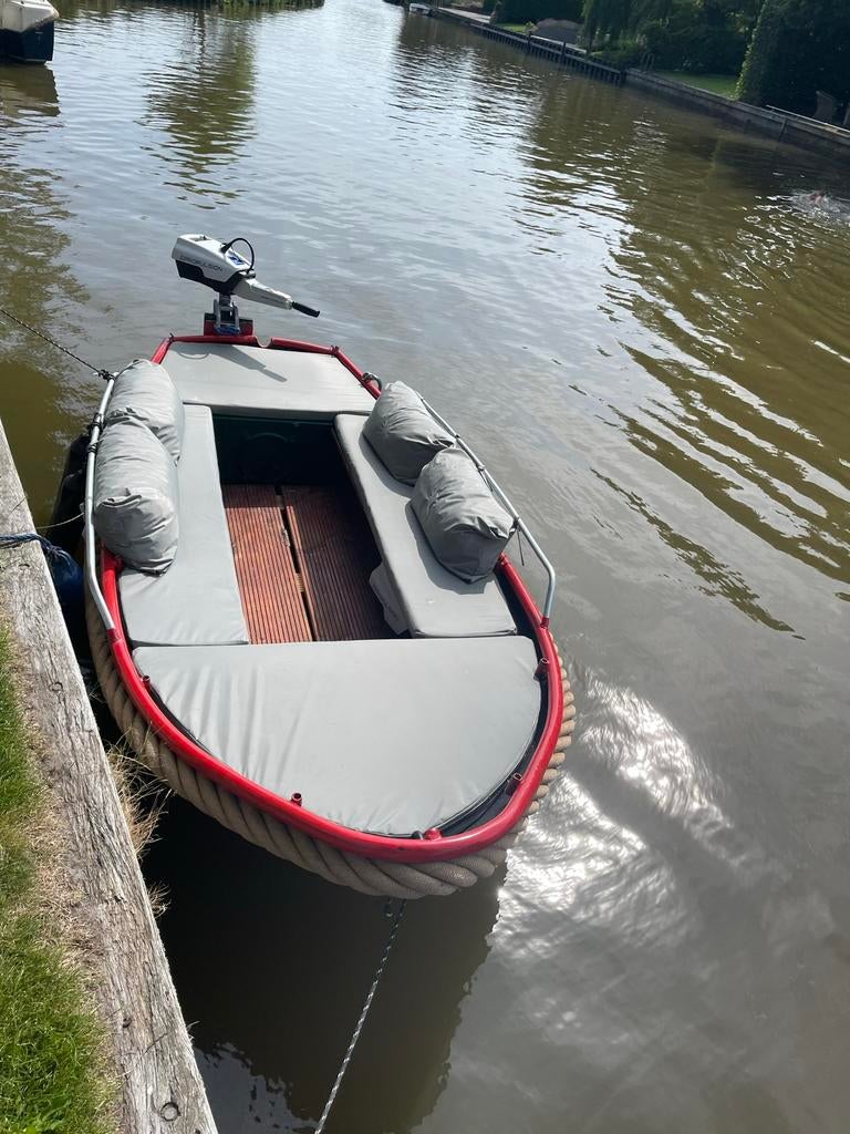 Ijzeren sloepje. Opknapper. Met e-propylsion elect motor, Watersport en Boten, Ophalen, Gebruikt, Tot 10 pk, Overige brandstoffen