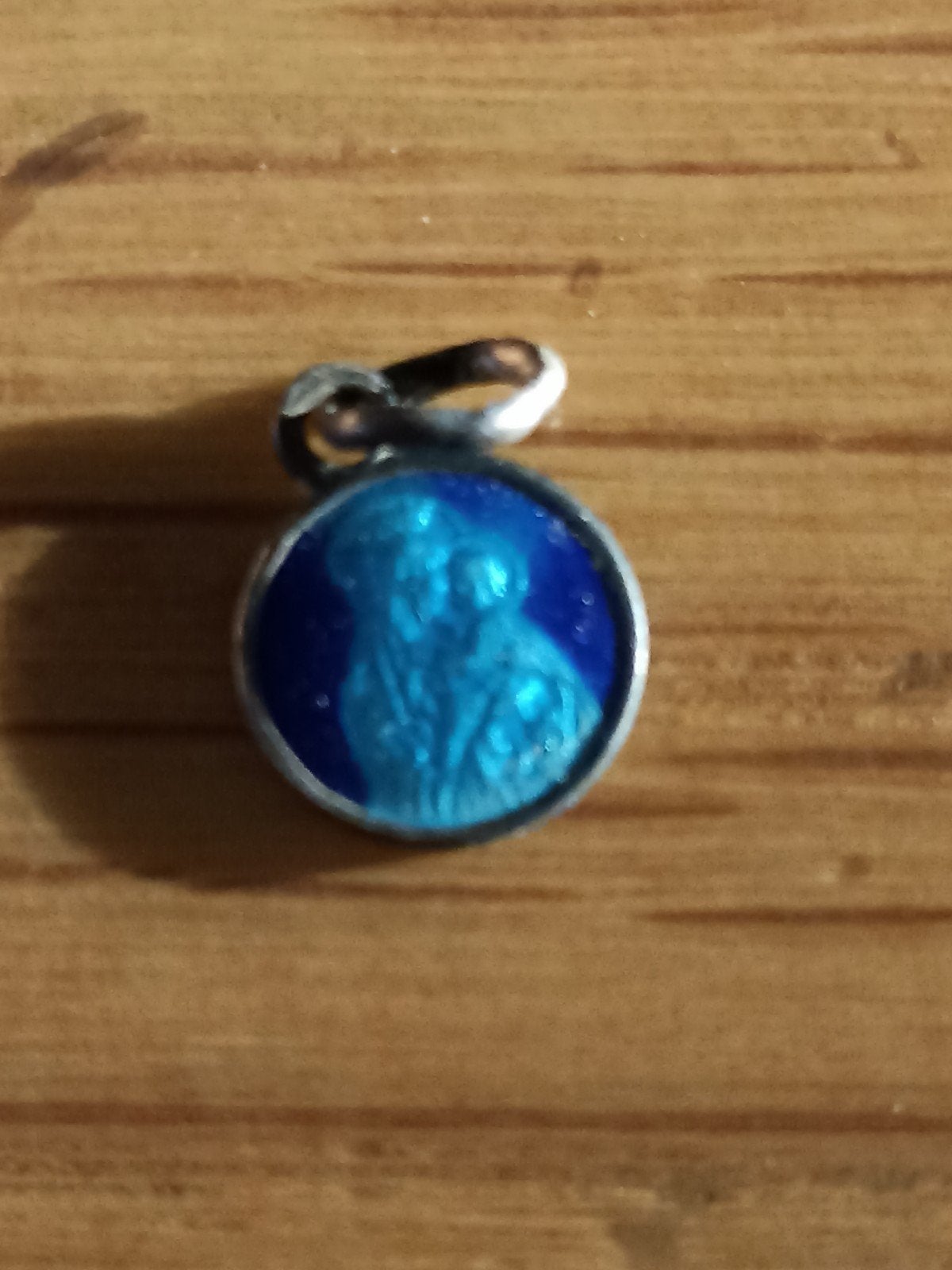 Vintage Zilveren Hanger met Blauw Emaille Maria met kind, Ophalen of Verzenden, Nieuw, Sieraad, Christendom | Katholiek