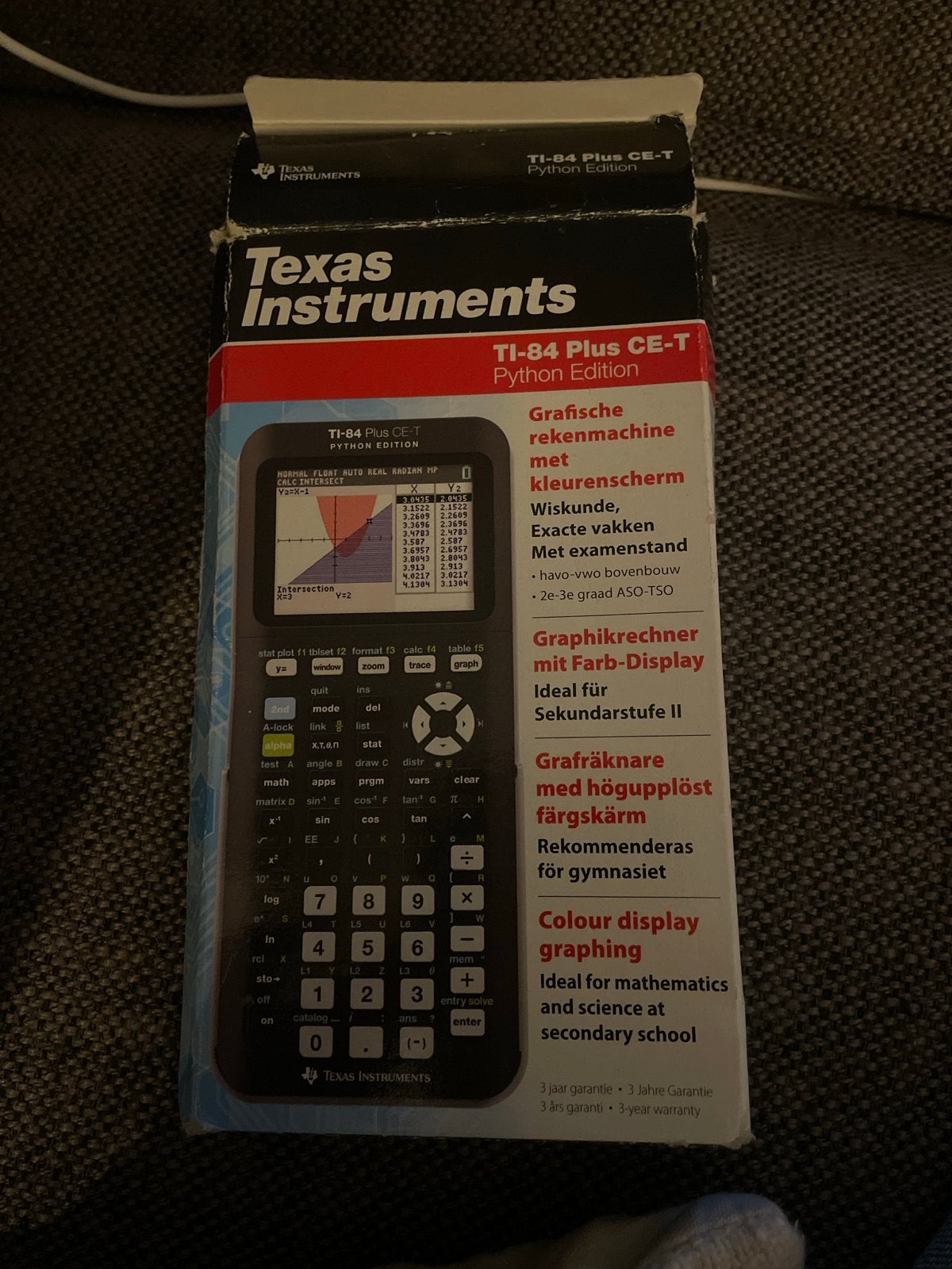 Grafische rekenmachine Texas instruments TI-84plus CE-T, Ophalen of Verzenden, Grafische rekenmachine, Zo goed als nieuw