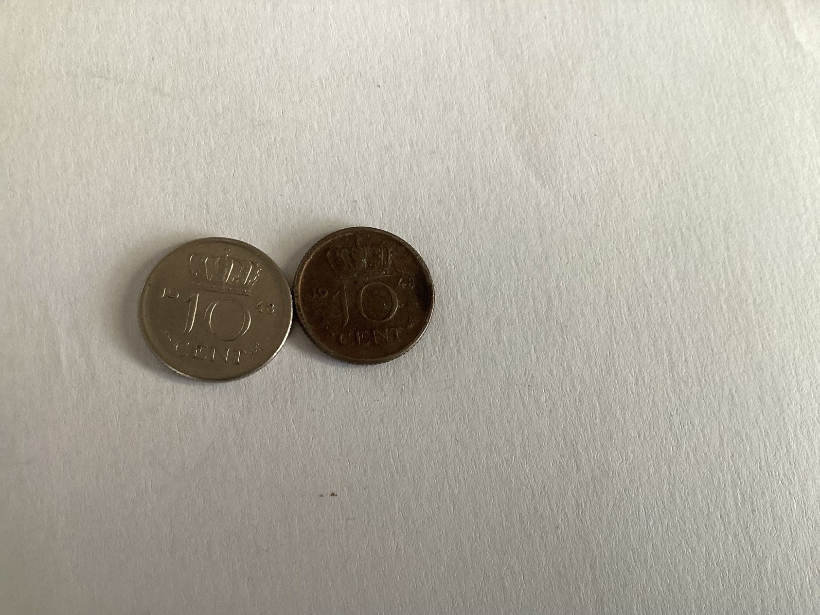 10 CENT / DUBBELTJE  WILHELMINA  2 STUKS  GULDENTIJD 1948, Postzegels en Munten, Ophalen, Koningin Wilhelmina, 10 cent