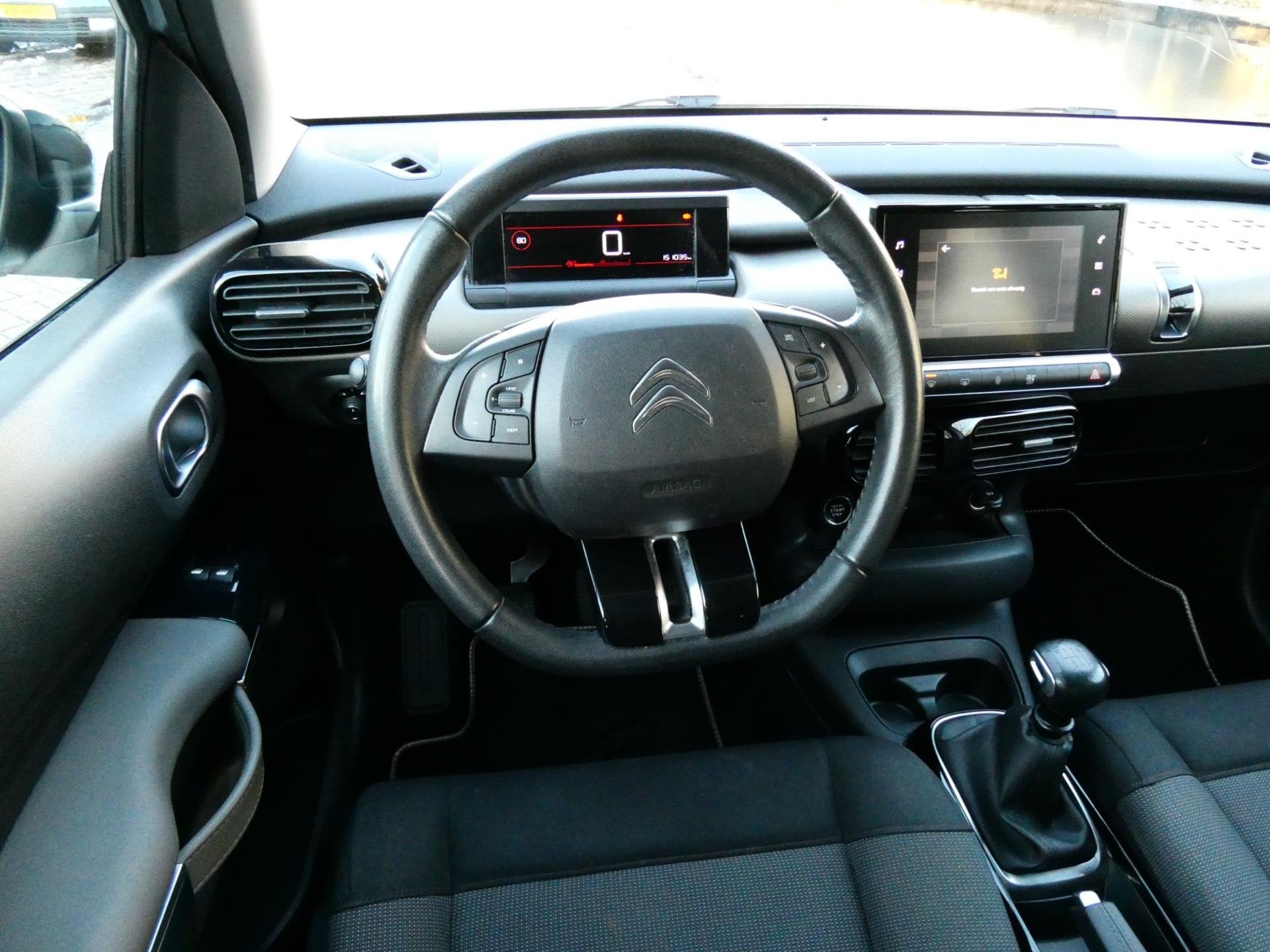 Citroen C4 Cactus 1.2i Shine 110pk 1e eig. Clima Navi Carpla, Auto's, Citroën, Voorwielaandrijving, Stof, Gebruikt, Euro 6