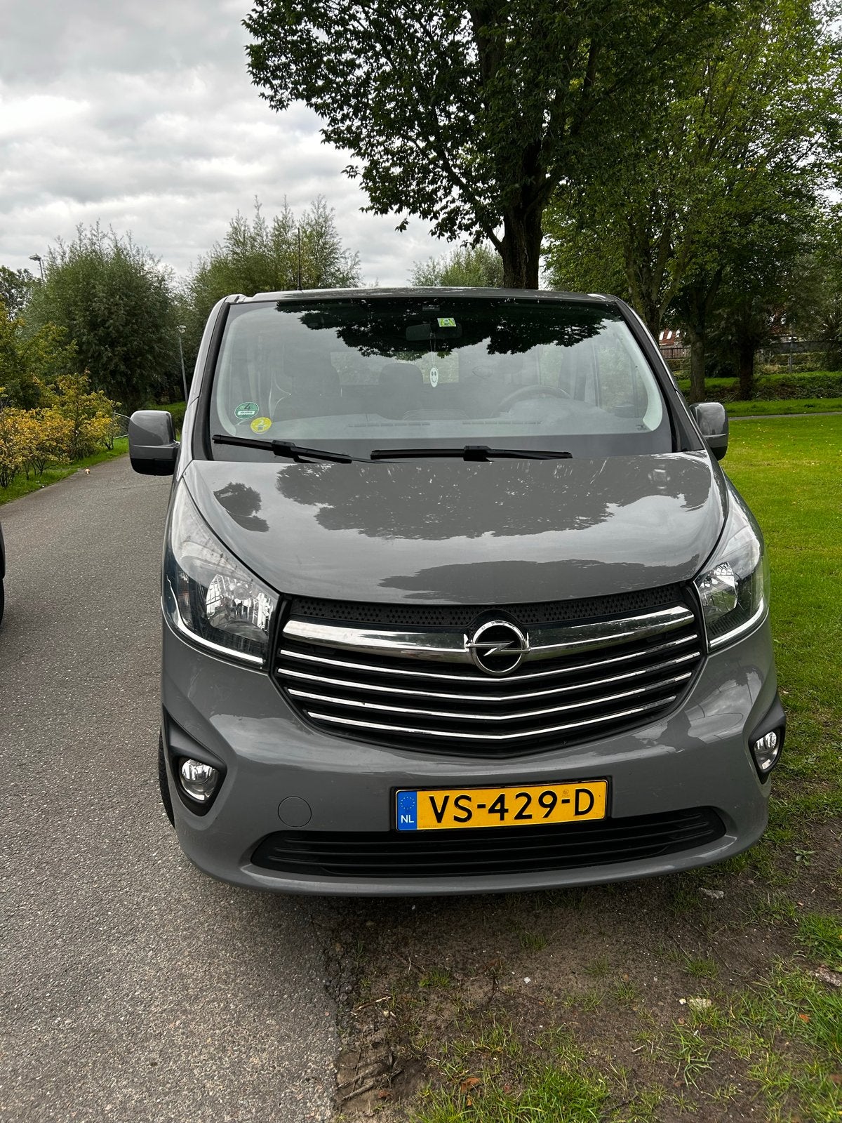 Opel Vivaro 2015 – Dubbele cabine – 6-persoons – 141.000 km, Auto's, 15 km/l, 4 cilinders, Origineel Nederlands, 115 pk