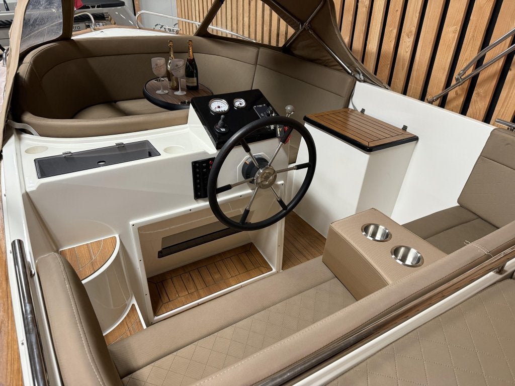 MAXIMA 620 RETRO DELUXE '60PK SUZUKI' BOEGSCH KOELKST BIMINI, Watersport en Boten, Tender, Rondzit, 0 cm, 2 m