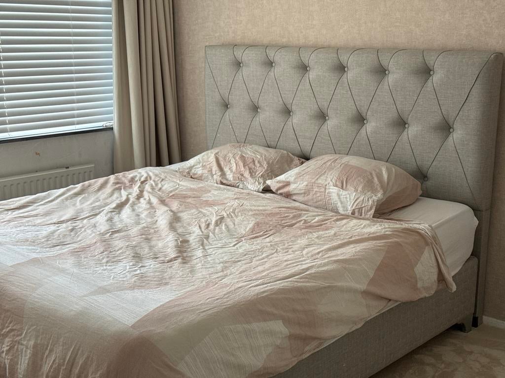 Comfortabele Boxspring met Hoofdbord, Ophalen, Gebruikt, Tweepersoons, 180 cm