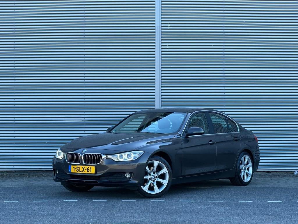 BMW 3-Serie 1.6 320I 170PK 2013 CRUISE LMV, Euro 6, 4 cilinders, Bruin, 75 €/maand