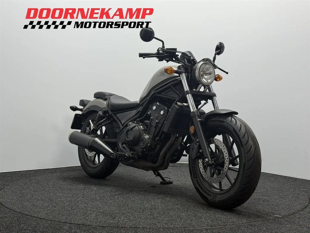 Honda CMX 500 REBEL € 5.750,00, Chopper, Bedrijf, ABS, 471 cc