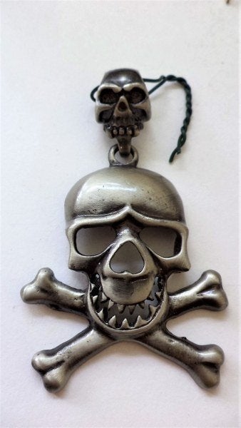 Grote zware Gothic hanger met twee doodskoppen (6753-506), Ophalen, Nieuw, Zilver, Overige materialen