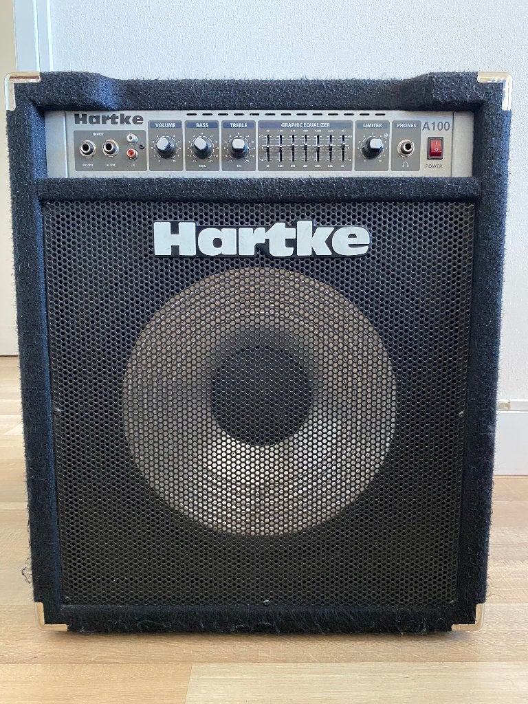 Hartke A100, Muziek en Instrumenten, Versterkers | Bas en Gitaar, Ophalen, Zo goed als nieuw, Basgitaar, 100 watt of meer
