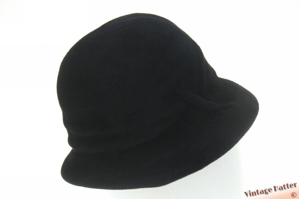 Vintage Dameshoed Seeberger zwart velour 57-58 goede staat, 56 of 57 cm (M, 7 of 7⅛ inch), Hoed, Ophalen of Verzenden, Zo goed als nieuw