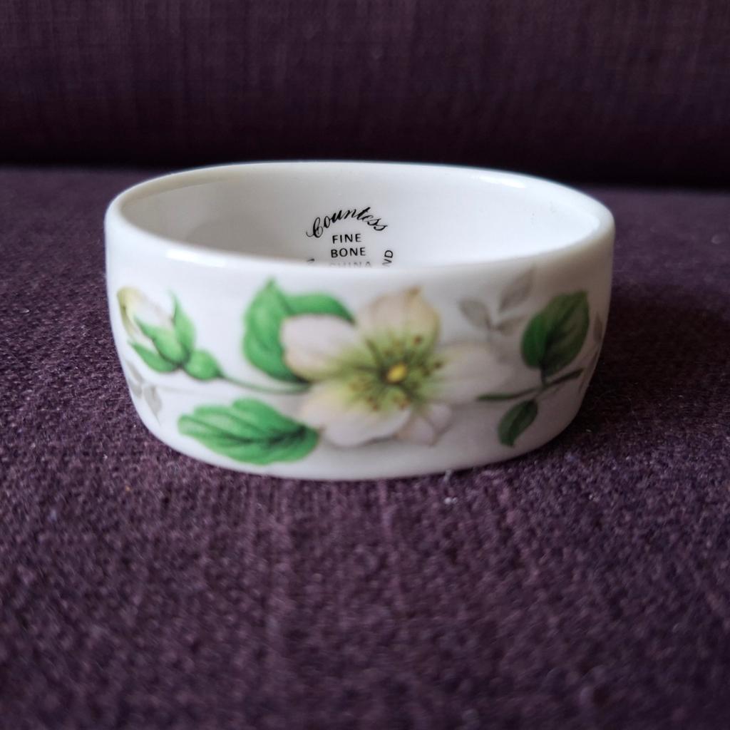 Servetring met Bloemen (made in engeland), Ophalen, Overige typen, Zo goed als nieuw, Overige stijlen