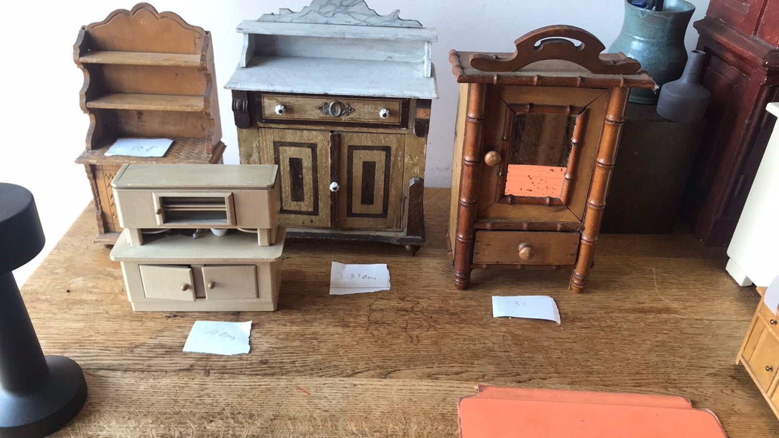 Set van 4 antieke miniatuur meubels voor poppenhuis, Antiek en Kunst, Ophalen