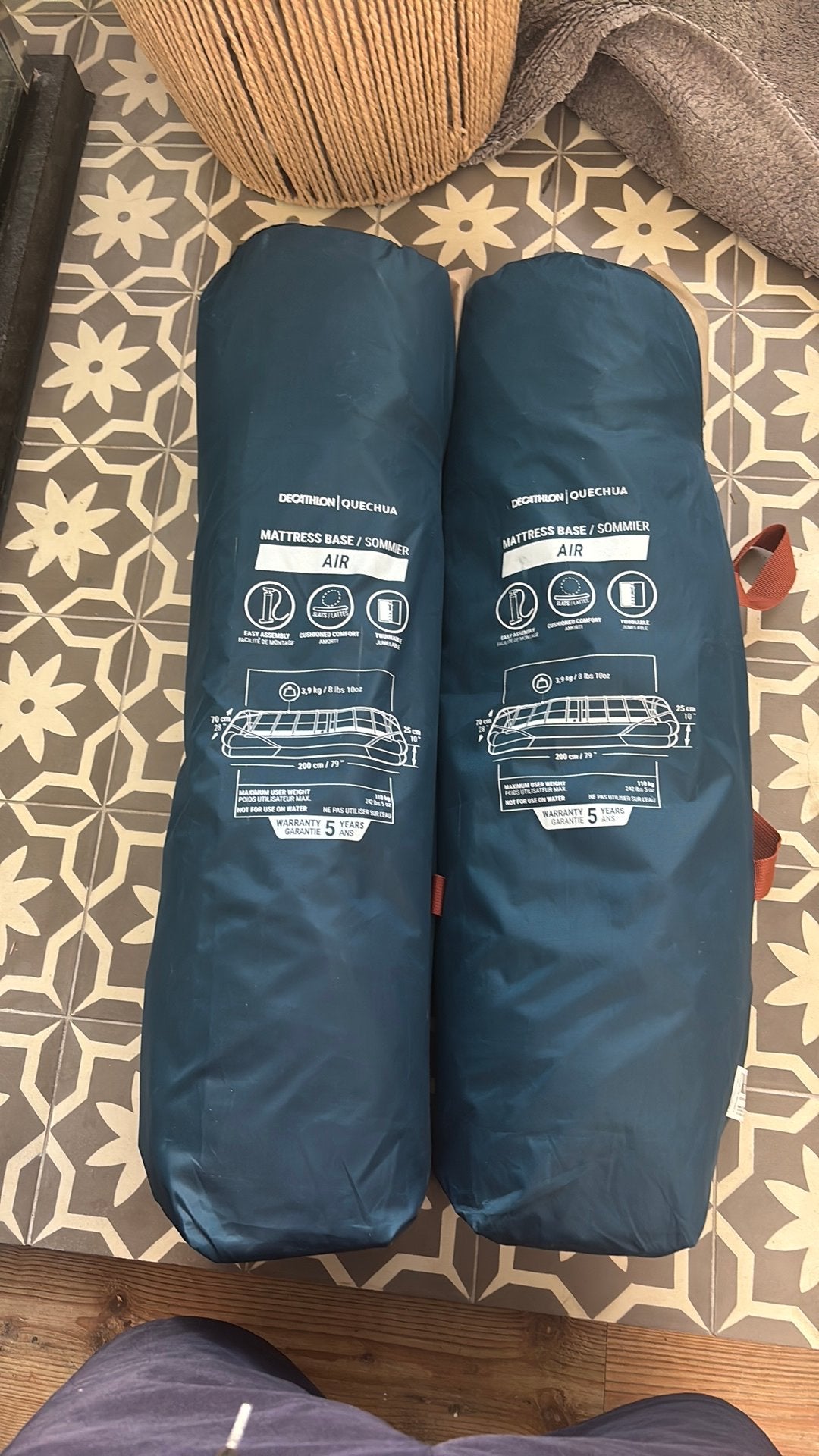 Campbed air Matras base  lattebodem opblaasbaar, Caravans en Kamperen, Luchtbedden, Ophalen, Zo goed als nieuw